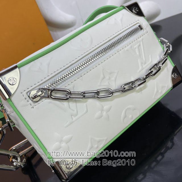 Louis Vuitton新款包包 M44480白皮压花 路易威登Mini Soft Trunk链条包 LV盒子包单肩斜挎包  ydh4213